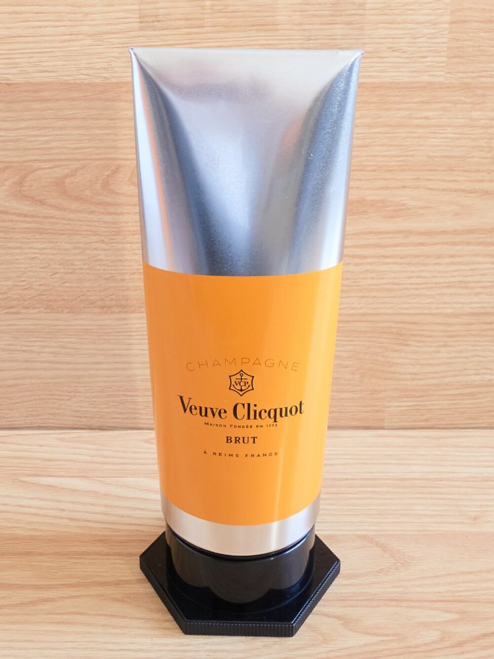 Veuve Clicquot Gouache Paint Tube Isothermal Bottle Cooler Limited Edition